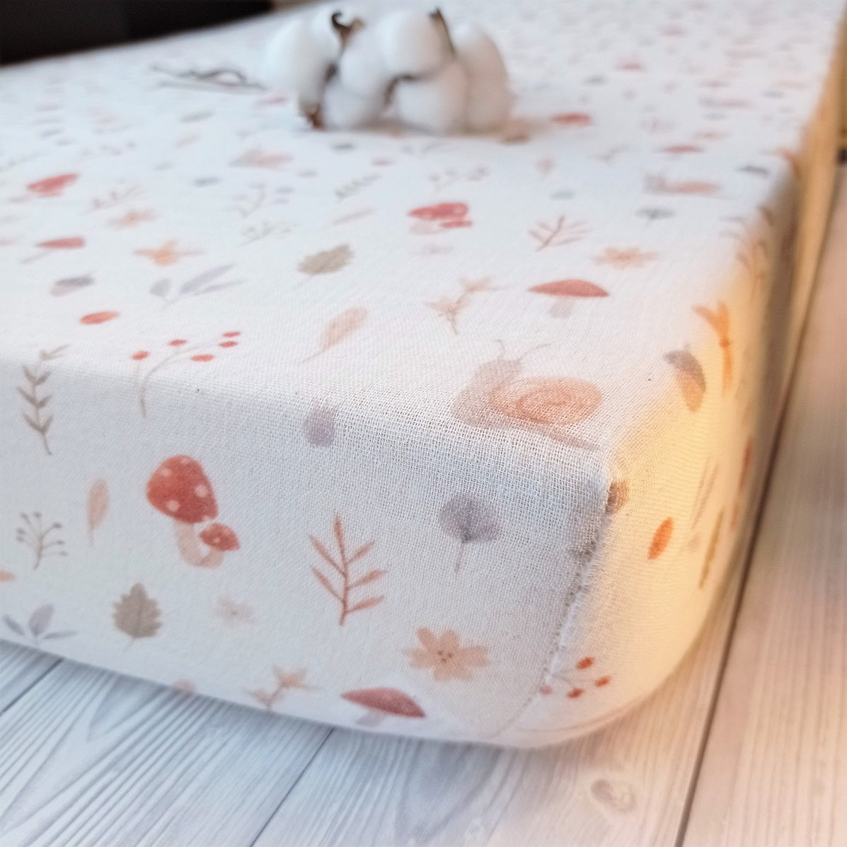 Woodland muslin cot bed fitted sheet 140cm x 70cm