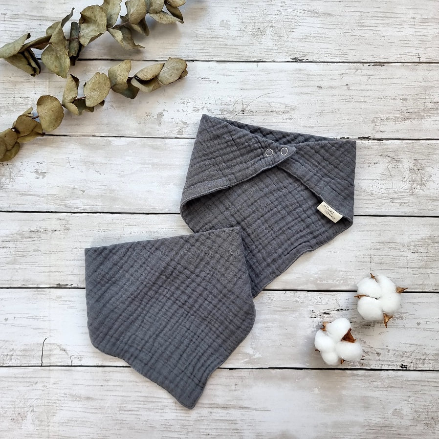 Gender neutral dribble bib, Charcoal