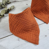 Organic cotton neutral dribble bib for babies- Cinnamon